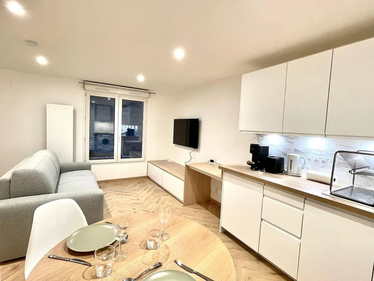 Belsuite Appartement - Parking - Hyper Centre - Ascenseur Rennes Appartamento